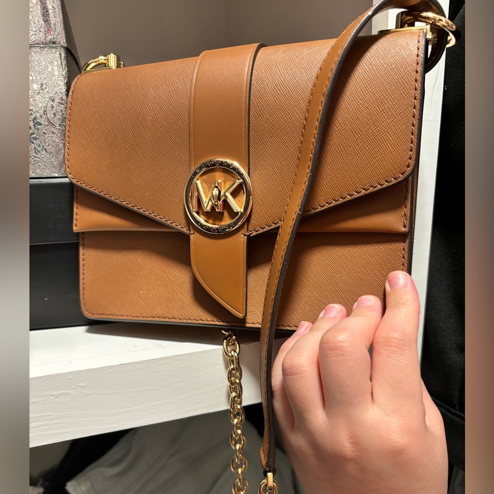 Michael kors crossbody bag